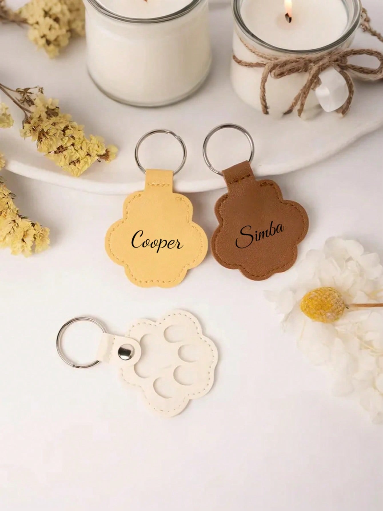 Custom PU Leather Pet Hair Keychain Keepsake Cat and Dog Hair Keychain Memorial Pet Hair Capsule Keychain Souvenir